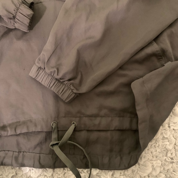 Lululemon city stroll hoodie - Picture 4 of 5